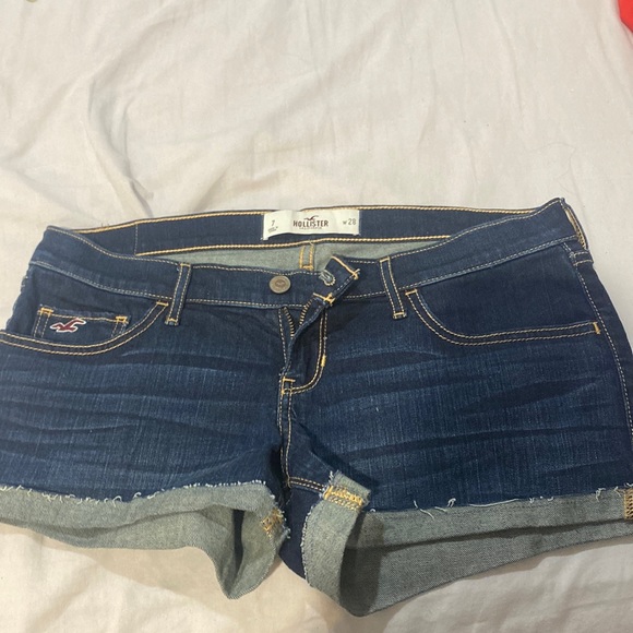 Hollister Pants - Jeans shorts , hollister , very good condition women size 28.